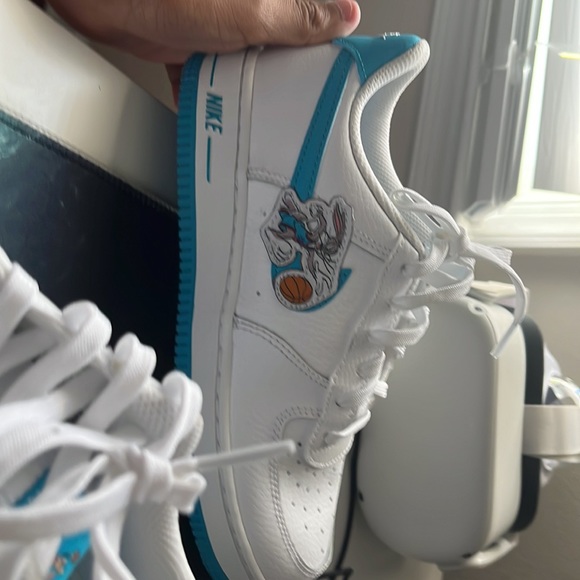 Bugs bunny and Lola bunny air forces - Picture 3 of 5